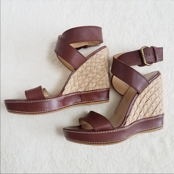 Stuart Weitzman Shoes - EUC worn once STUART WEITZMAN BROWN WEDGE SANDALA
